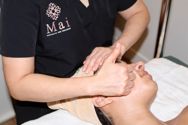 Face Lifting Massage